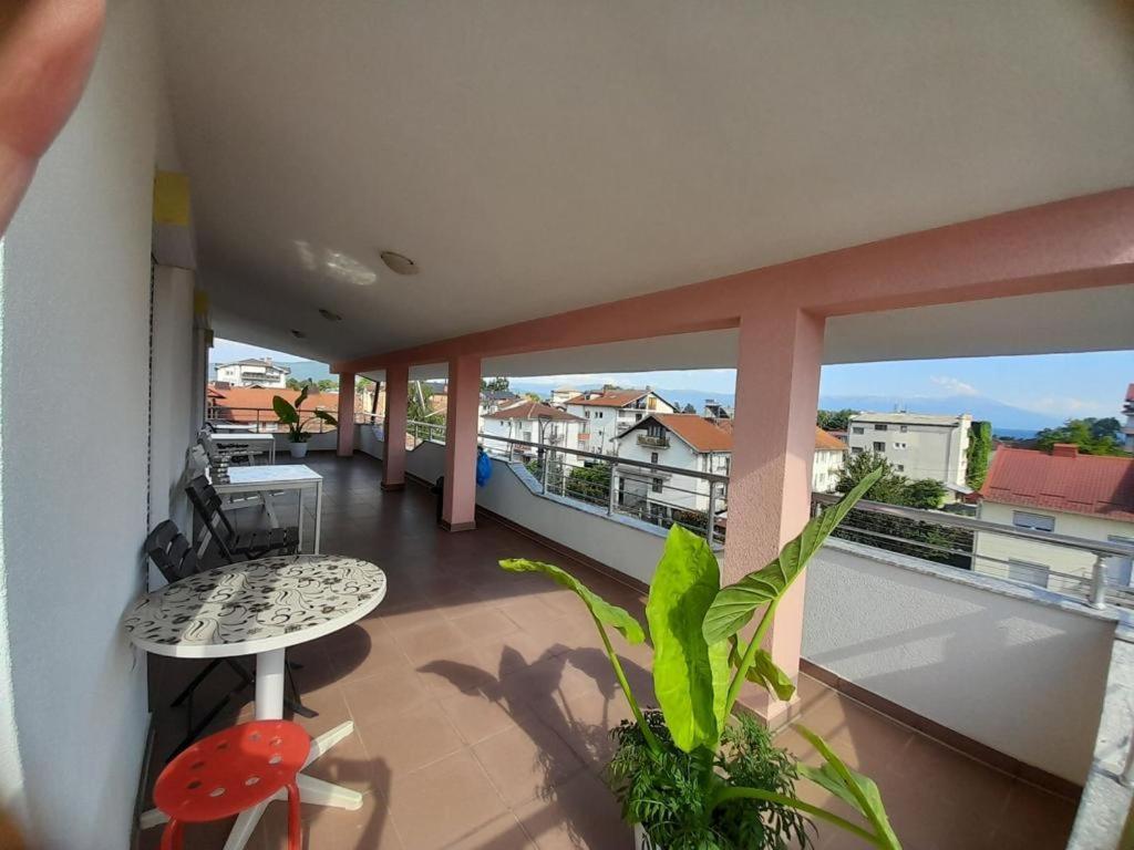Vila Bolonja Struga Exterior photo