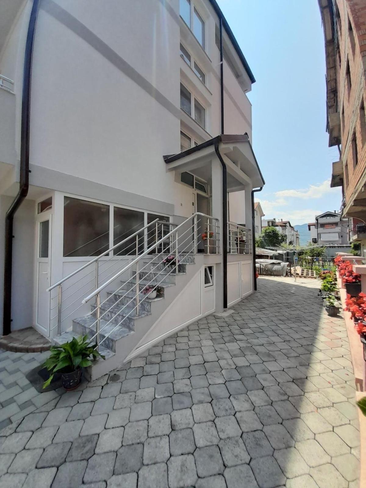 Vila Bolonja Struga Exterior photo